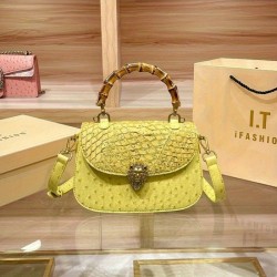 女性の新着バッグ、トレンディなデザインでオストリッチ柄と竹節を特徴としている、20種類のスポーツカジュアルスタイルを生み出す。小型のデザインでファッション的な新着バッグ、現在では人気。