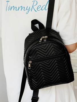 1/1個のファッションシンプルクラシックキルティードバックパック、大容量ストレージ、調節可能なストラップ、ジッパークロージャー、ポリエステル裏地、ソリッドブラックカラー、日常の通勤、旅行、学生のための仕事