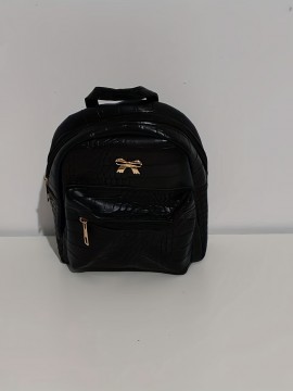 スタイリッシュなクロコダイル柄バックパック（ボウディテール付き）- 軽量デイパック、ゴールドトーンジッパー、取り外し可能ストラップ、マルチコンパートメント女性用 - ホワイト/ピンク/ブラック