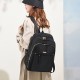 ファッショナブルな女性用ブラックナイロンバックパック、調節可能なストラップ、広々と大容量、フロントジッパーと複数のポケットを備えた多機能バッグ、日常の使い方に最適なカジュアルスタイル、旅行用バックパック